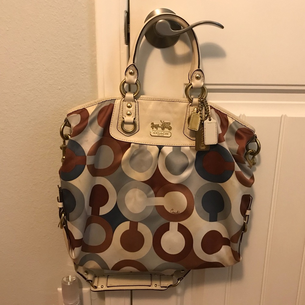 Coach bag with signature C.